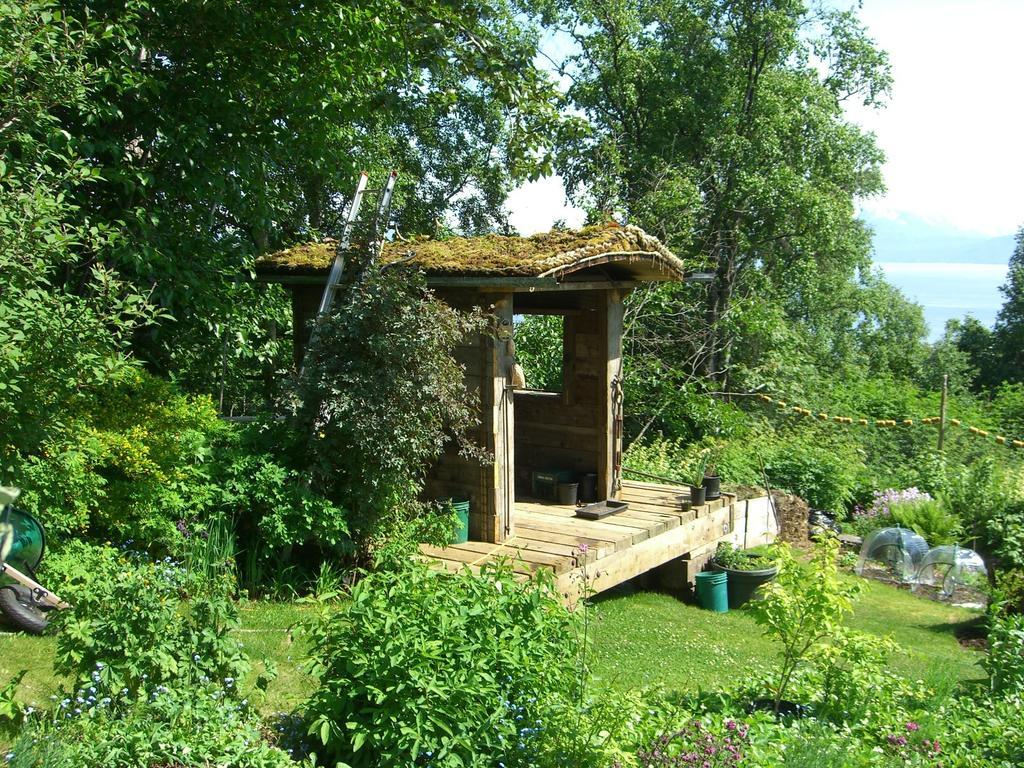 Brigitte'S Bavarian Bed Und Breakfast Millers Landing Exteriör bild