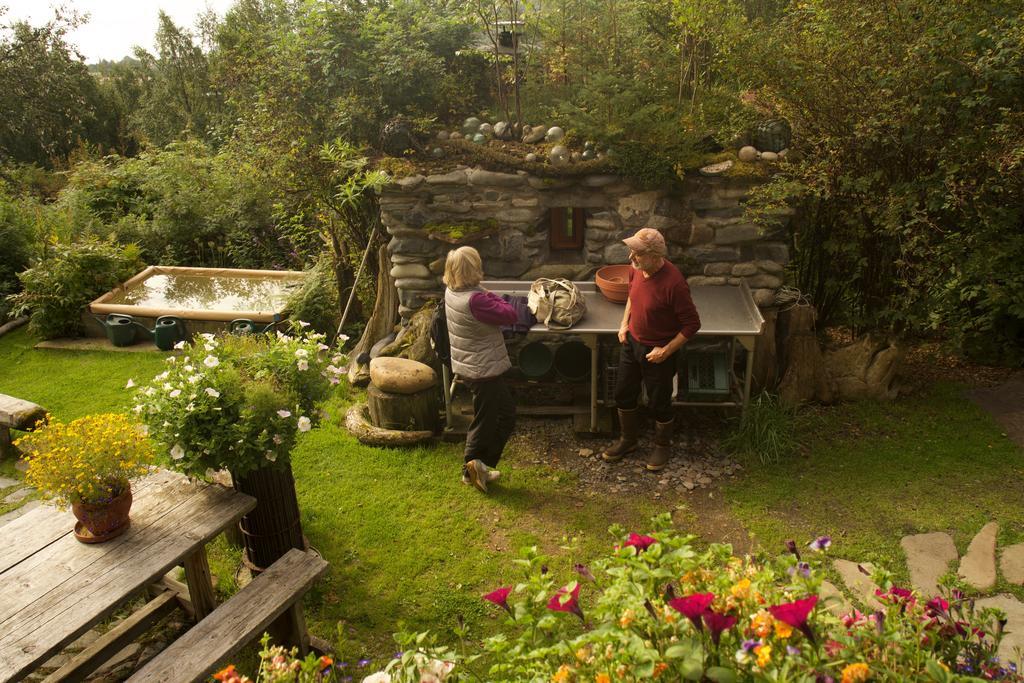 Brigitte'S Bavarian Bed Und Breakfast Millers Landing Exteriör bild