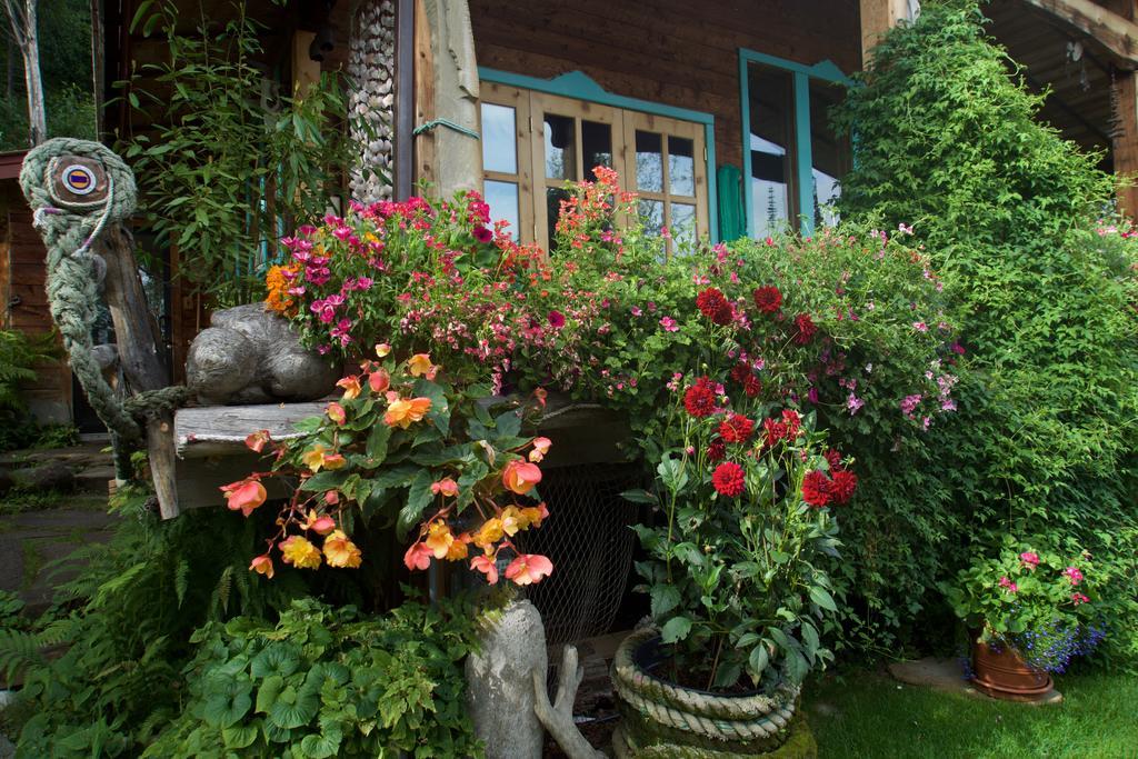 Brigitte'S Bavarian Bed Und Breakfast Millers Landing Exteriör bild