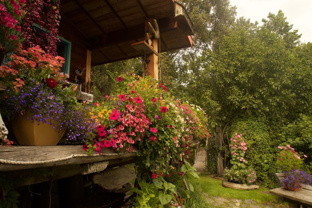 Brigitte'S Bavarian Bed Und Breakfast Millers Landing Exteriör bild