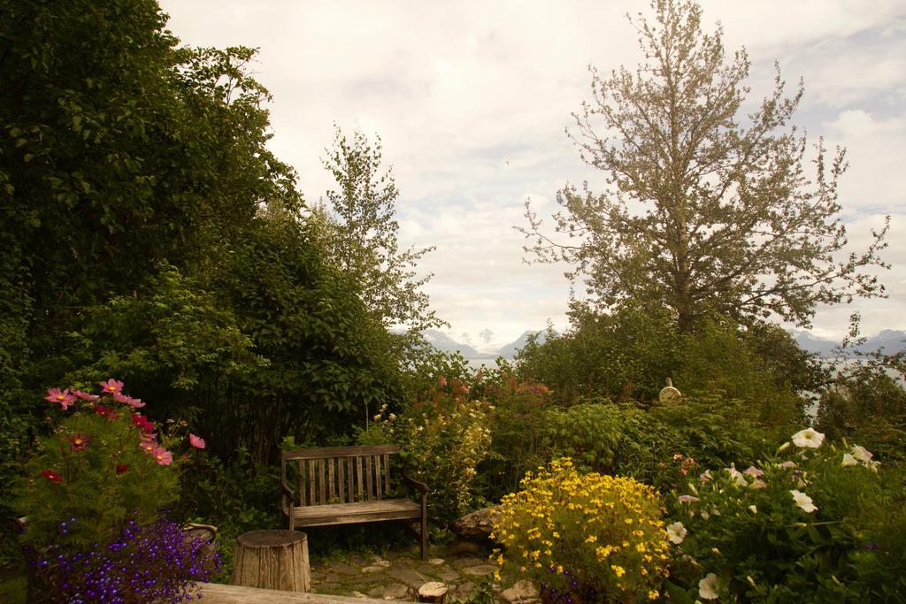 Brigitte'S Bavarian Bed Und Breakfast Millers Landing Exteriör bild